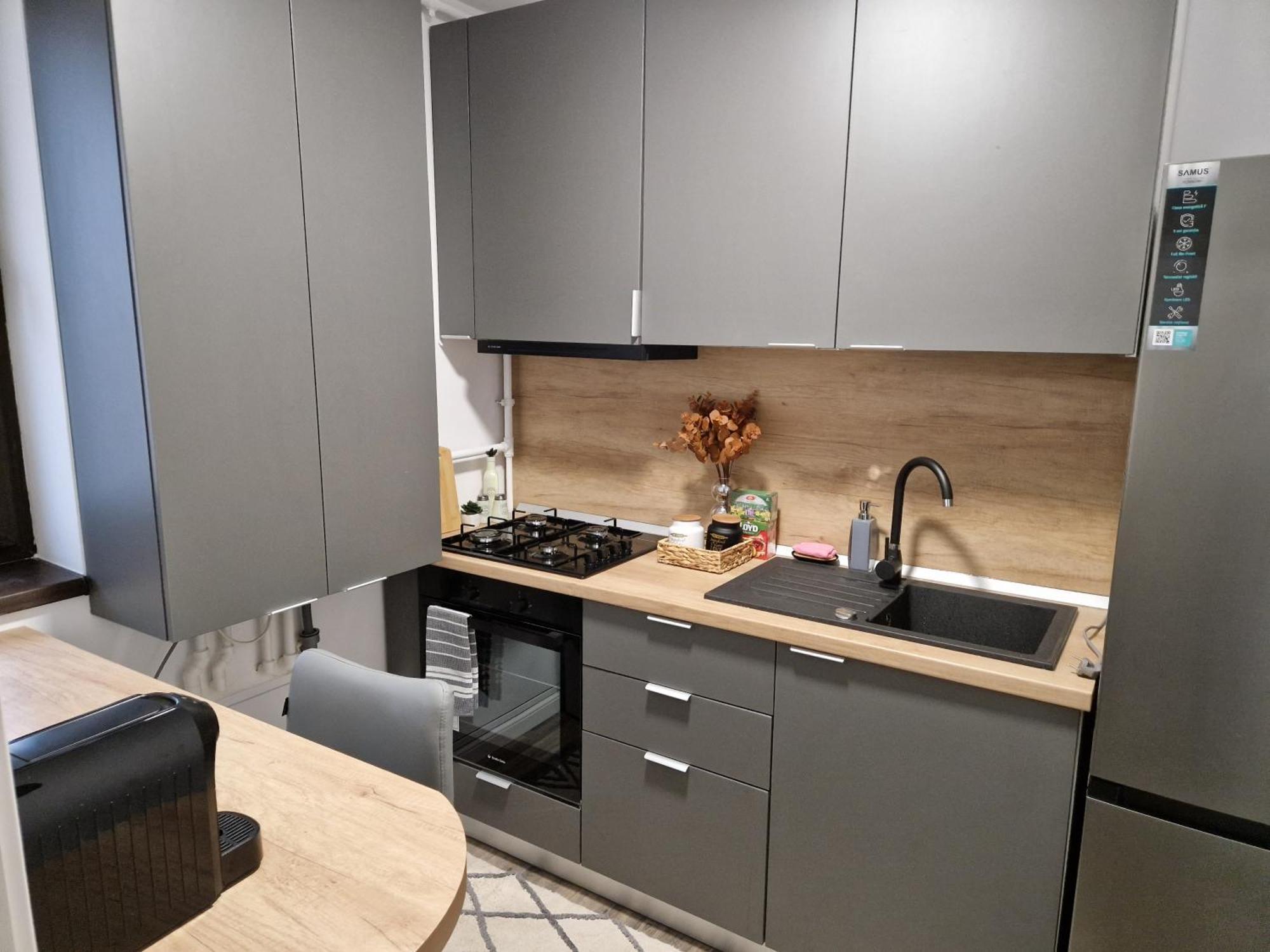 Craitelor Boutique Airport Apartment Отопени Екстериор снимка