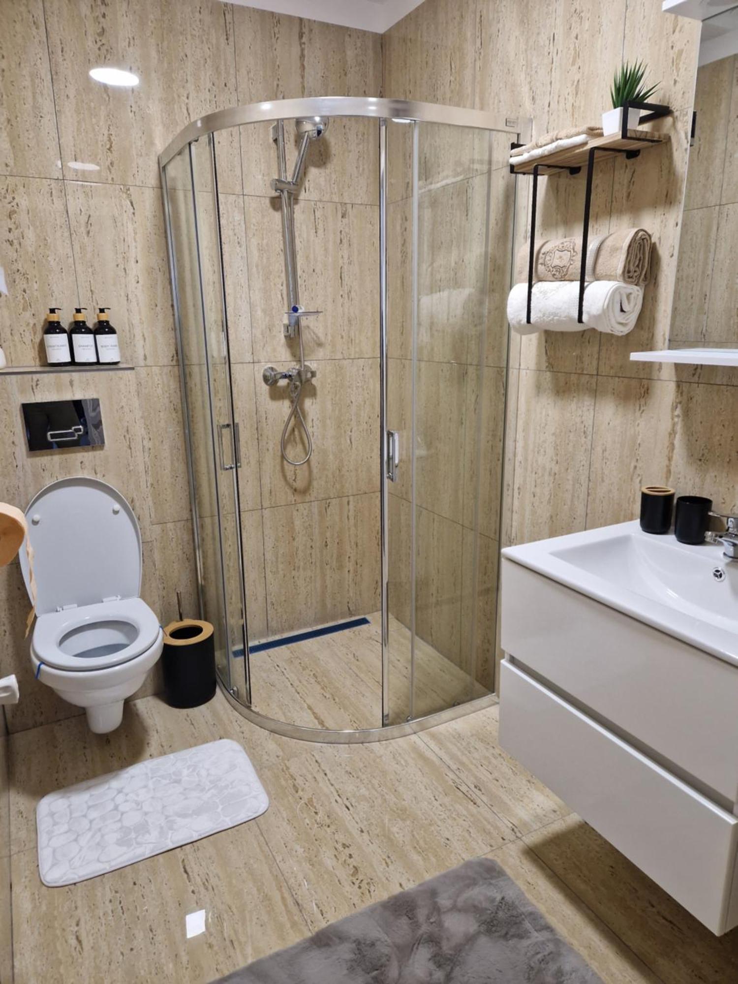 Craitelor Boutique Airport Apartment Отопени Екстериор снимка