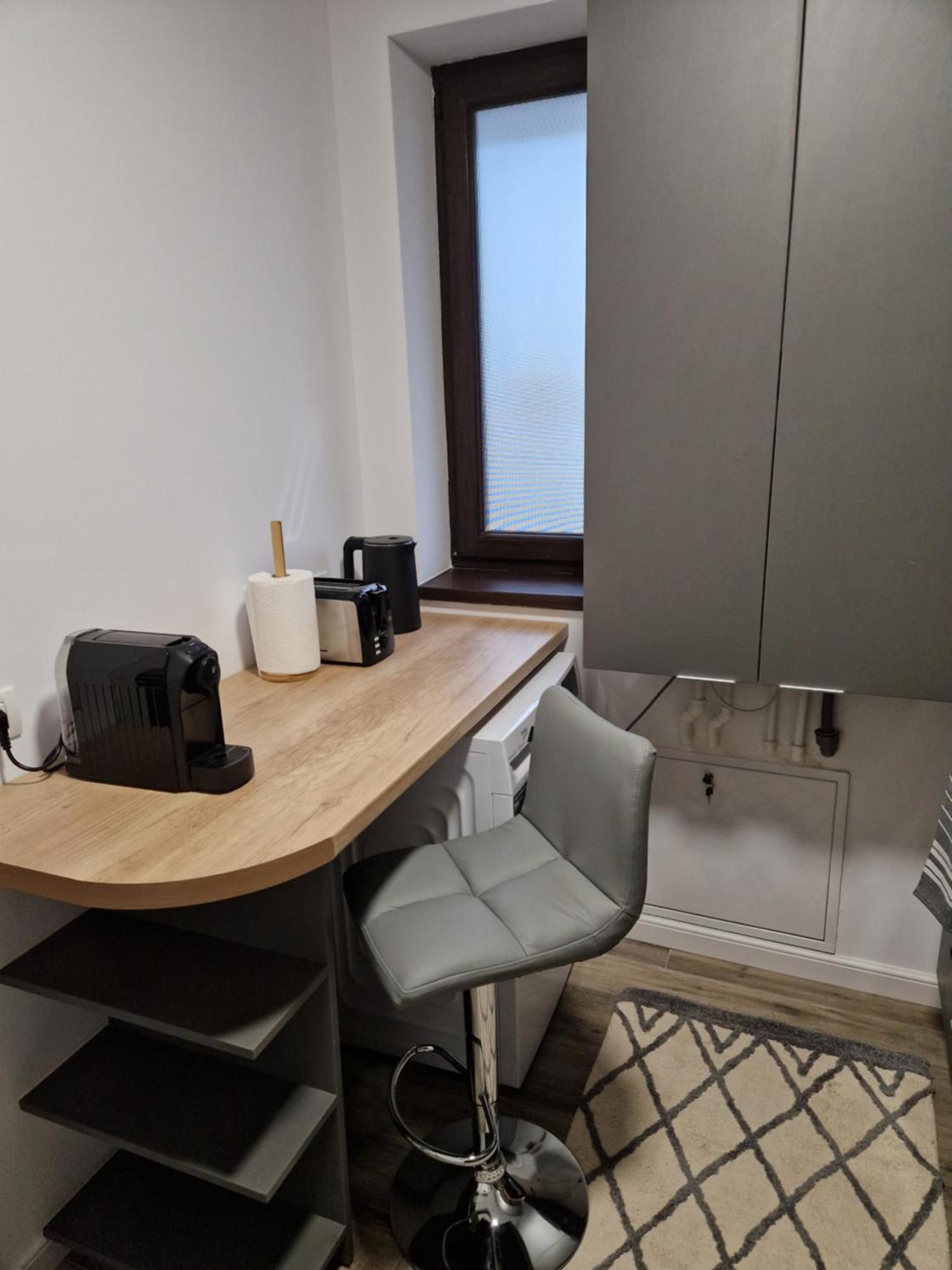 Craitelor Boutique Airport Apartment Отопени Екстериор снимка